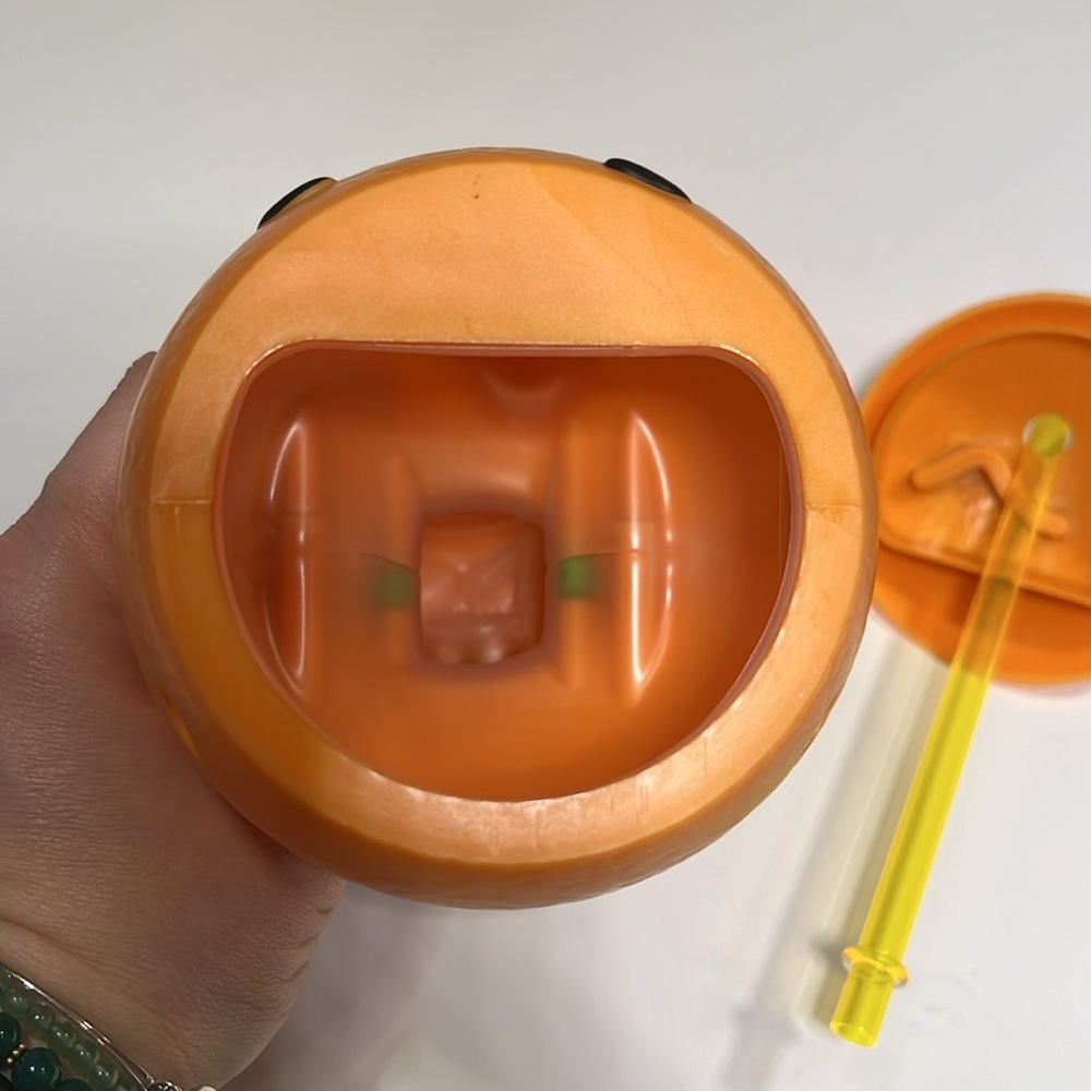 Disney Parks 2019 Epcot Flower and Garden Festival Orange Bird Souvenir Cup - Picture 7 of 10